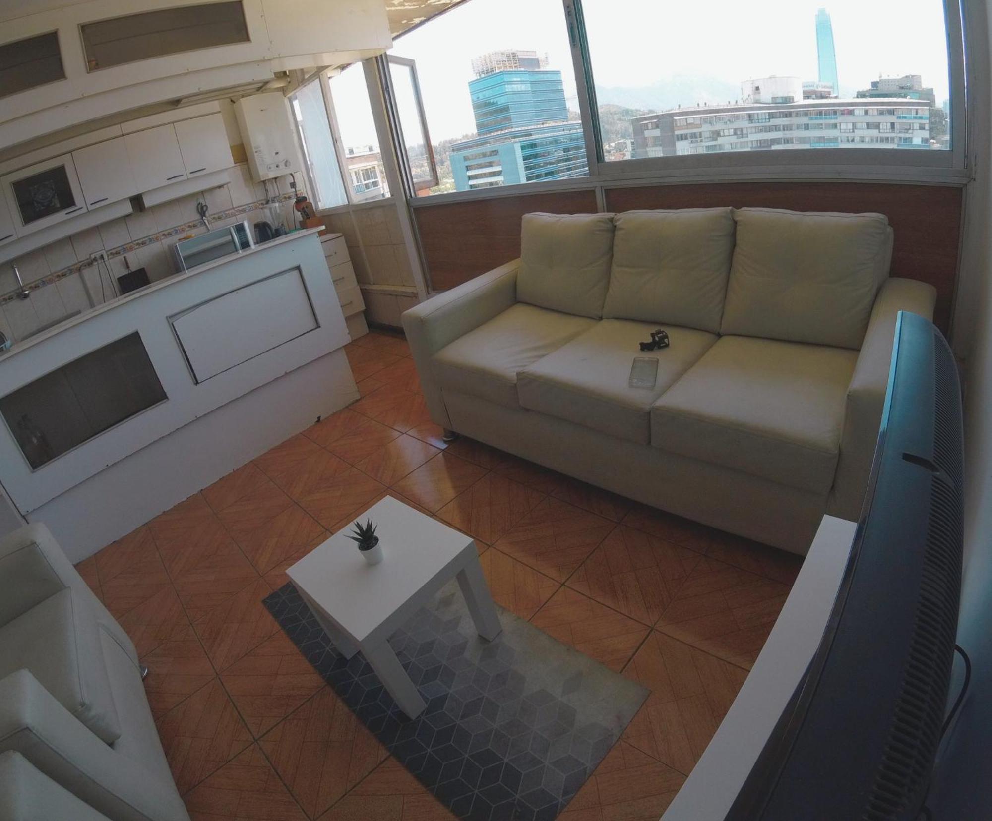 Privada Con Camarote En Departamento Compartido - Providencia *