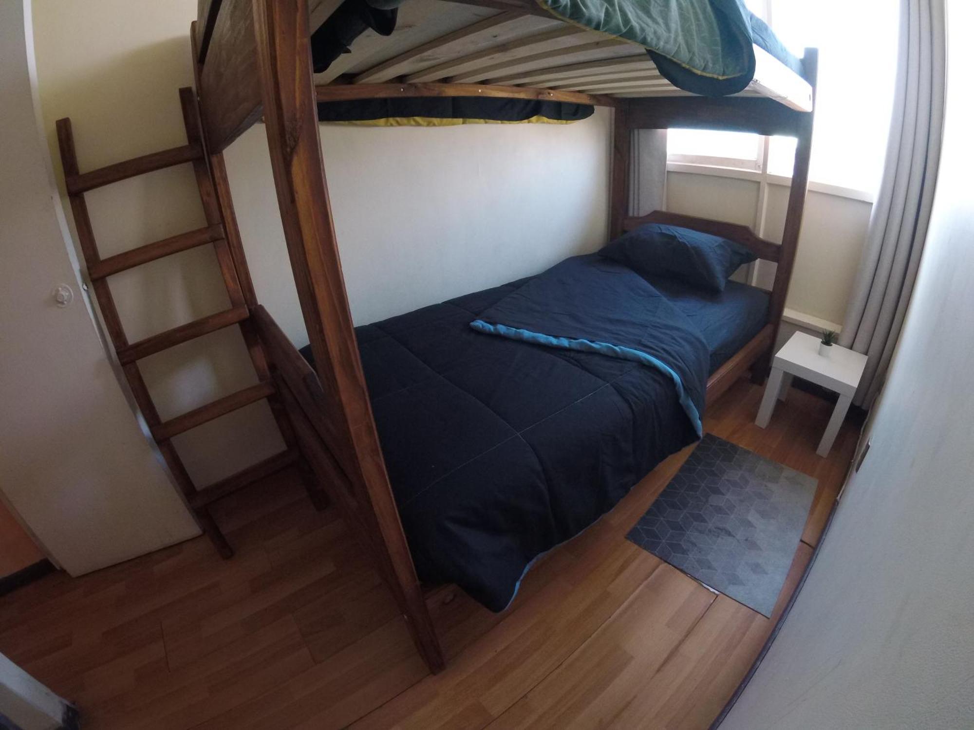 Privada Con Camarote En Departamento Compartido - Providencia *